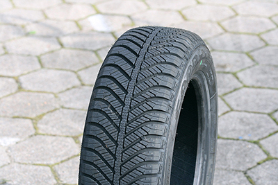 Goodyear Vector 4Seasons